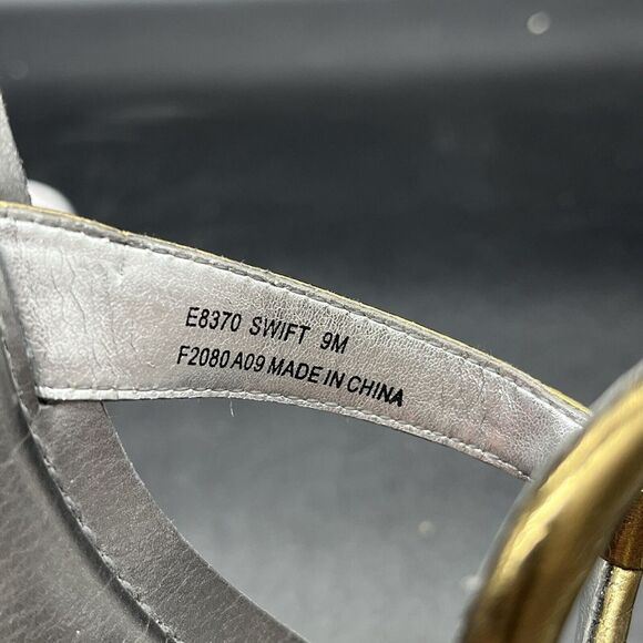 Calvin Klein Swift Sandal womens size 9 silver gold casual summer outdoor E8370 - Picture 5 of 7